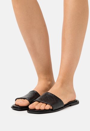 Mules - black