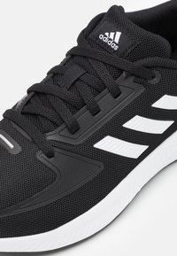adidas Performance RUNFALCON 2.0 UNISEX - Zapatillas running asfalto - core black/footwear white/silver metallic