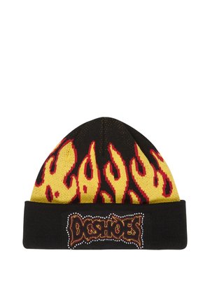 Bonnet noir avec des motifs de flammes jaunes et rouges, et un revers noir avec le logo DC Shoes entouré de points blancs.