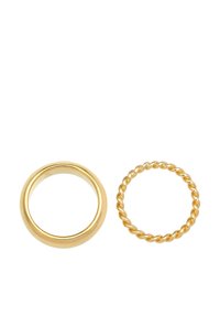 To guld ringe: en glat og bred, den anden snoet og smallere. Begge har en blank metallisk finish med en ensartet gul farve.