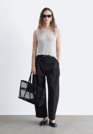 & OTHER STORIES, & OTHER STORIES BARREL‑LEG CROPPED TROUSERS - Trousers - black