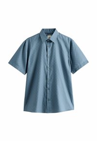 Chemise à manches courtes en tissu bleu clair avec un motif géométrique subtil, devant boutonné et col classique. Texture lisse.