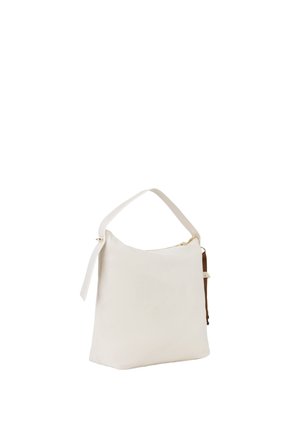 Sac à main en cuir couleur crème avec une poignée unique sur le dessus et une fermeture éclair dorée, forme rectangulaire avec un sommet légèrement effilé.