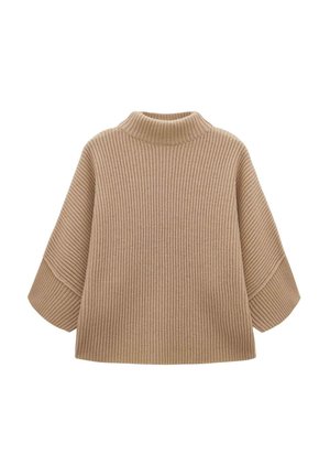 Beige geribbelde gebreide trui met een hoge kraag, brede mouwen en een zachte textuur. Heeft een losse, boxy pasvorm voor comfort.