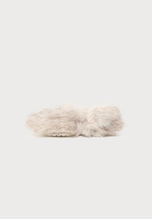 Crocs, CLASSIC SNOW MONSTER CLOG UNISEX - Сабо - chalk/multi