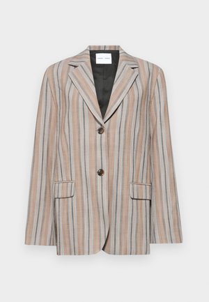 Blazer striped în tonuri de bej și albastru, cu rever tăiat, două buzunare frontale și închidere cu două butoane. Material texturat cu căptușeală netedă.