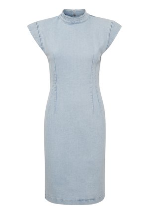 Lyseblå denim kjole med korte kap-ærmer, høj krave med trykknapper og figursyede syninger foran.