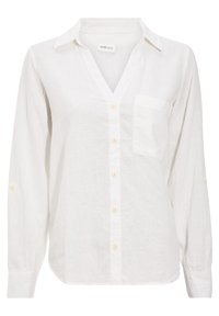 Chemise blanche à manches longues en lin, avec un col en V, une fermeture à boutons sur le devant, une poche poitrine unique et des poignets à revers avec boutons.