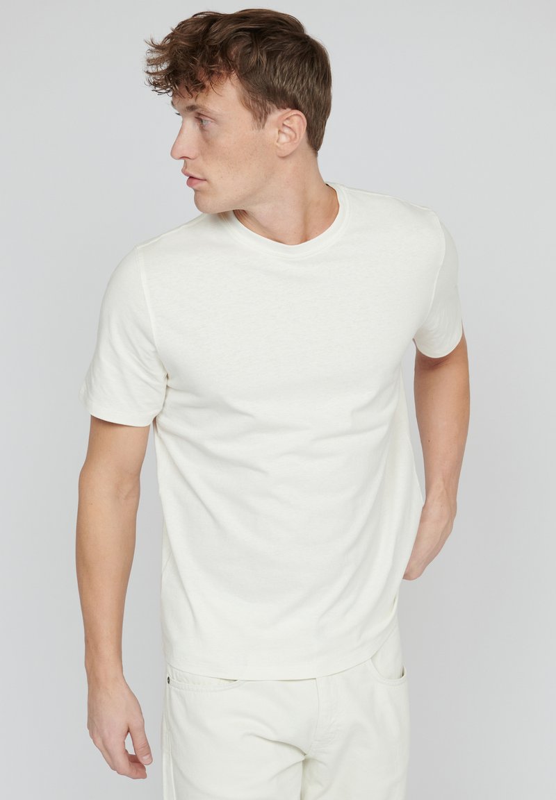 Matinique - MAJEROD CREW HERITAGE - Basic T-shirt - off white, Enlarge