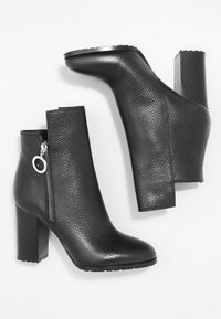 HUGO Bottines - black