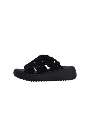 Schwarze Keilabsatz-Sandale mit gewelltem, ausgeschnittenem Obermaterial und gepolsterter Sohle mit genopptem Profil für besseren Halt.