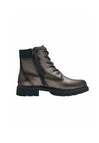 Botas de media caña en cuero bronce metálico con un acabado texturizado, que cuentan con una cremallera frontal, cordones negros y una suela negra resistente.