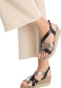 XTI Sandalias con plataforma - nero