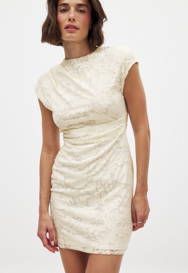 OPEN BACK  - Etuikleid