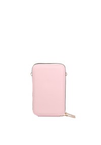 Portafoglio in pelle rosa con finitura testurizzata, forma rettangolare, cerniera in tono oro e piccolo anello laterale per attacco o trasporto.