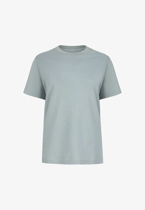 Jasnoszara koszulka z krótkim rękawem i okrągłym dekoltem, o luźnym kroju, jednolita, bez widocznych logotypów czy wzorów.