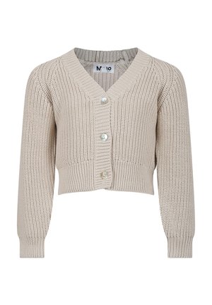 Beige gestrickte Strickjacke mit kurzem Schnitt, V-Ausschnitt und drei großen Knöpfen vorne; gerippte Textur und lange Ärmel.