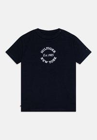 Επιλέχθηκε, dark night navy