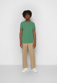 Tommy Hilfiger T-shirt básica - central green