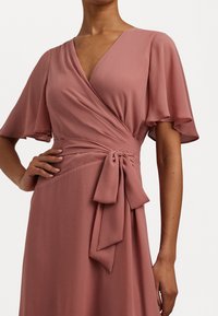 Lauren Ralph Lauren BELTED GEORGETTE DRESS - Koktajl obleka/za zabavo - rose blush