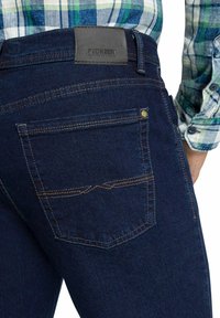 Thumbnail Image 5