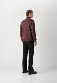 BOSS STIMMANN  - Mikina - open red