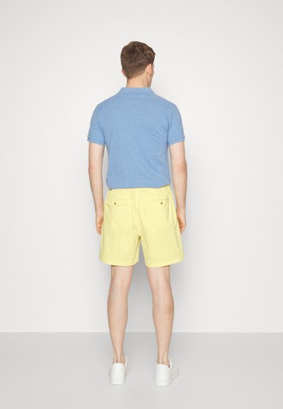 Polo Ralph Lauren 6 INCH POLO PREPSTER STRETCH CHINO SHORT - Calções - empire yellow