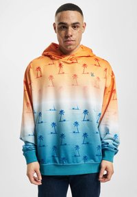 Unselected, offwhite tie dye apricot