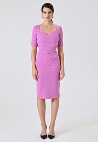 Unausgewählt, pink