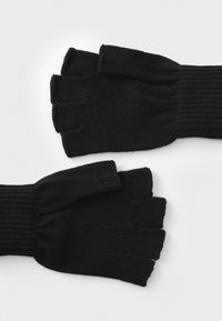 Sorte fingerløse handsker lavet af strikket stof, med ribbede manchetter og åbne fingerspidser, som giver en tætsiddende pasform med en struktureret overflade.