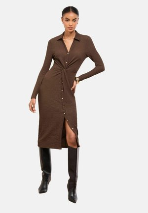 REGULAR FIT  - Abito a camicia - chocolate brown