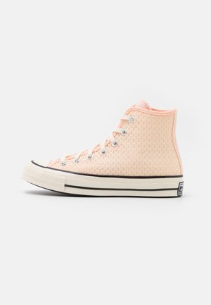 High-top trainers - coral