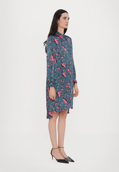 Diane von Furstenberg PRITA SHIRT DRESS - Paitamekko - blue