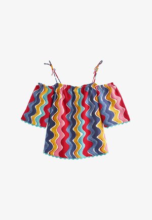 Top multicolore a spalle scoperte con motivo ondulato, dotato di maniche corte e orlo scalloppato. Il materiale è texturizzato e leggero.