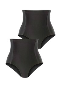 High-waisted black panties made of smooth fabric. Features seamless edges and a classic design, ensuring a secure and comfortable fit.