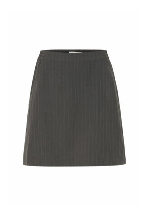 Sivá sukňa s jemným prúžkom a elastickým pásom, rovného strihu a hladkej textúry. Sukňa končí nad kolenom s minimálnymi detailmi šitia.