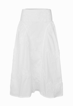 Weißer Midirock mit hoher Taille und feinen floralen Stickereien auf leichtem Stoff.