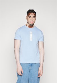 Alpha Industries PP T - Potiskana majica - light blue