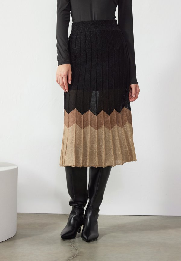 KNITTED SKIRT - A-line skirt