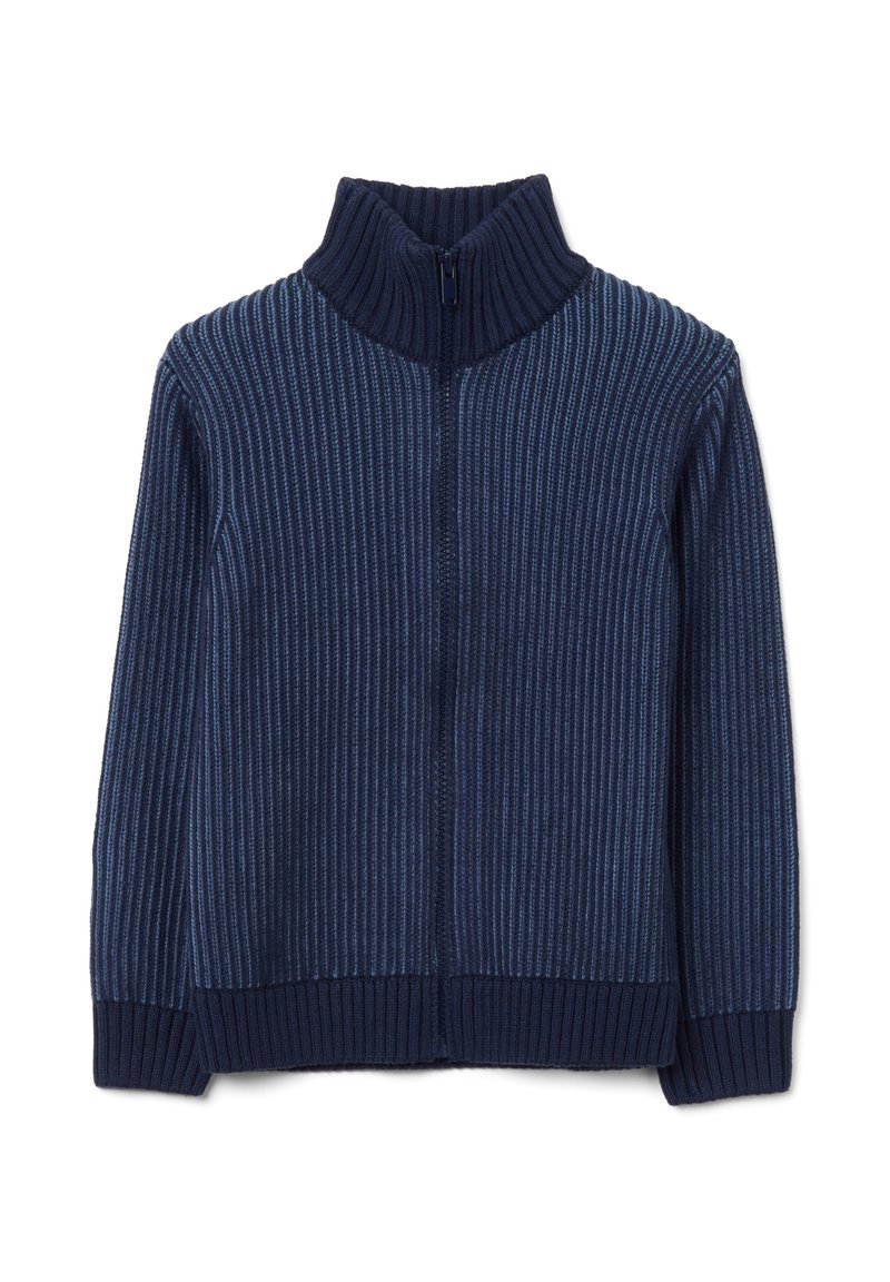 Marinefarbener Reißverschluss-Pullover mit vertikal gerippter Struktur, hohem Kragen und einfarbigen Bündchen. Hergestellt aus weichem Strickstoff.