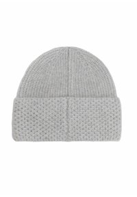 Szydełkowana jasnoszara czapka beanie o prążkowanej fakturze oraz podwiniętym mankiecie. Wykonana z gładkiego, przyjemnego w dotyku materiału, bez wzorów czy ozdób.