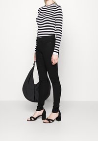 Object Tall Maglione - black