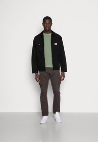 Key Largo MST THOMAS ROUND NECK - Strickpullover - light olive