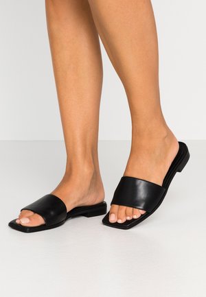 SQUARED FLATS - Sandalias planas - black