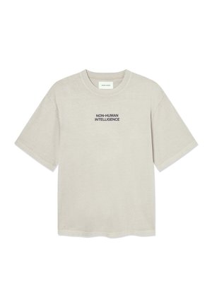 - T-shirt z nadrukiem