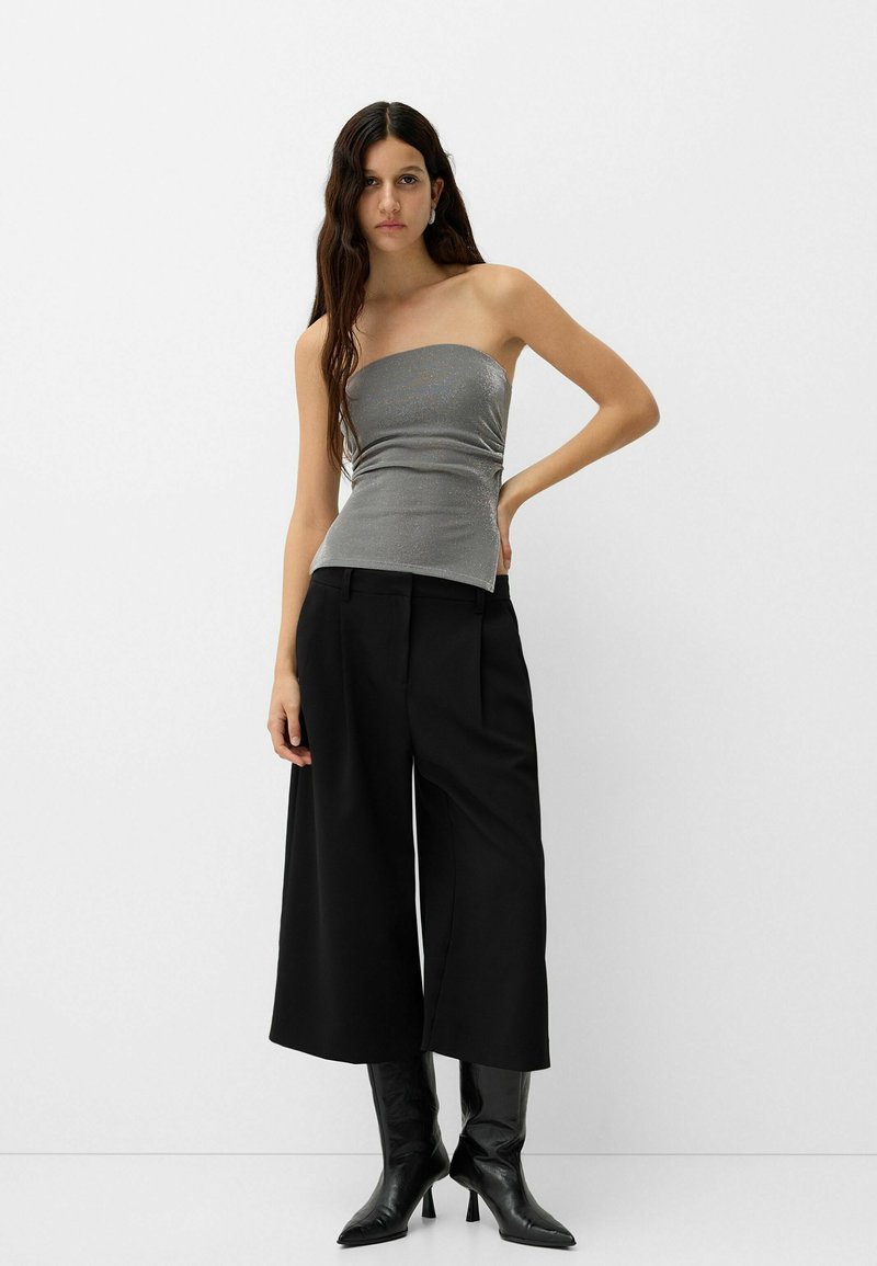 Bershka Top zilverkleurig Bershka Top zilverkleurig