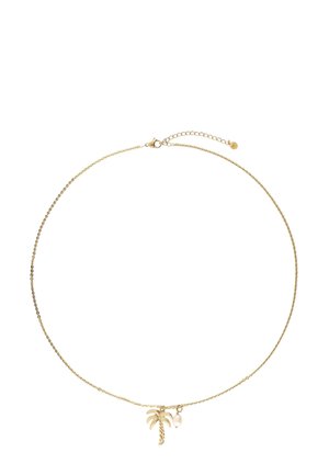 Delicata collana in catena d'oro con un piccolo ciondolo a forma di palma e un pendente con una singola perla bianca su uno sfondo bianco.