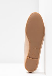 ALDO Wide Fit Ballerinaskor - nude