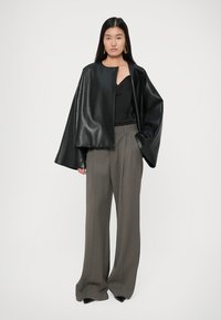 Rodebjer CLEO - Giacca di pelle - black