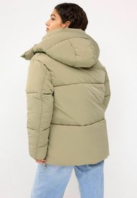 Next HOODED PADDED - Zimný kabát - sage green